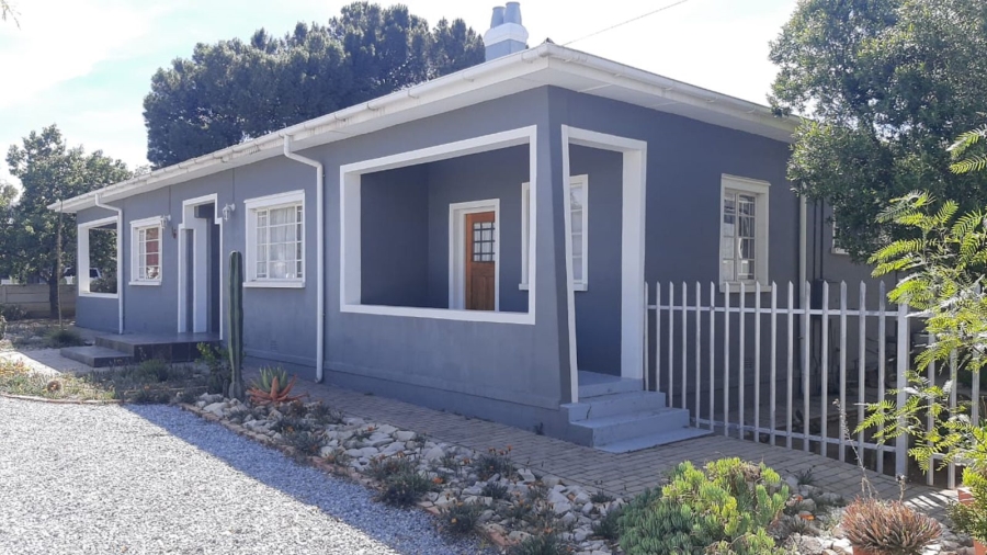 4 Bedroom Property for Sale in Calvinia Northern Cape